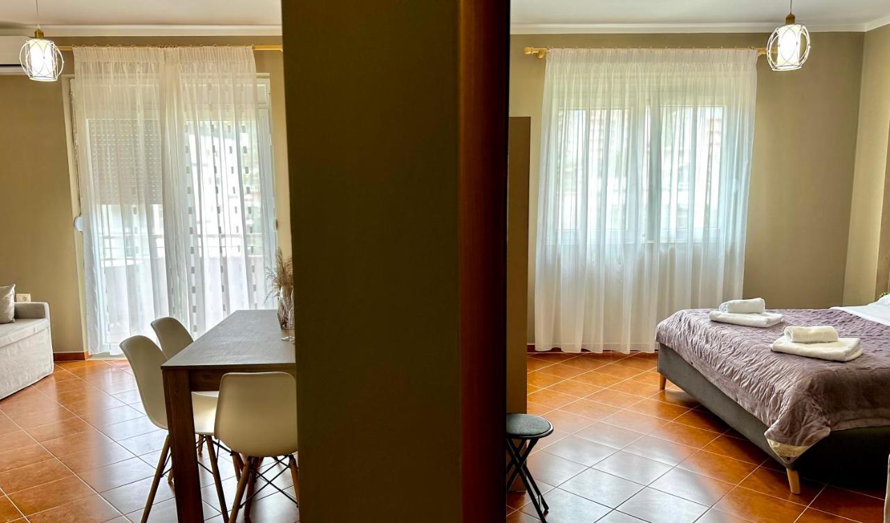 Family Suite Residence Vlorë Εξωτερικό φωτογραφία
